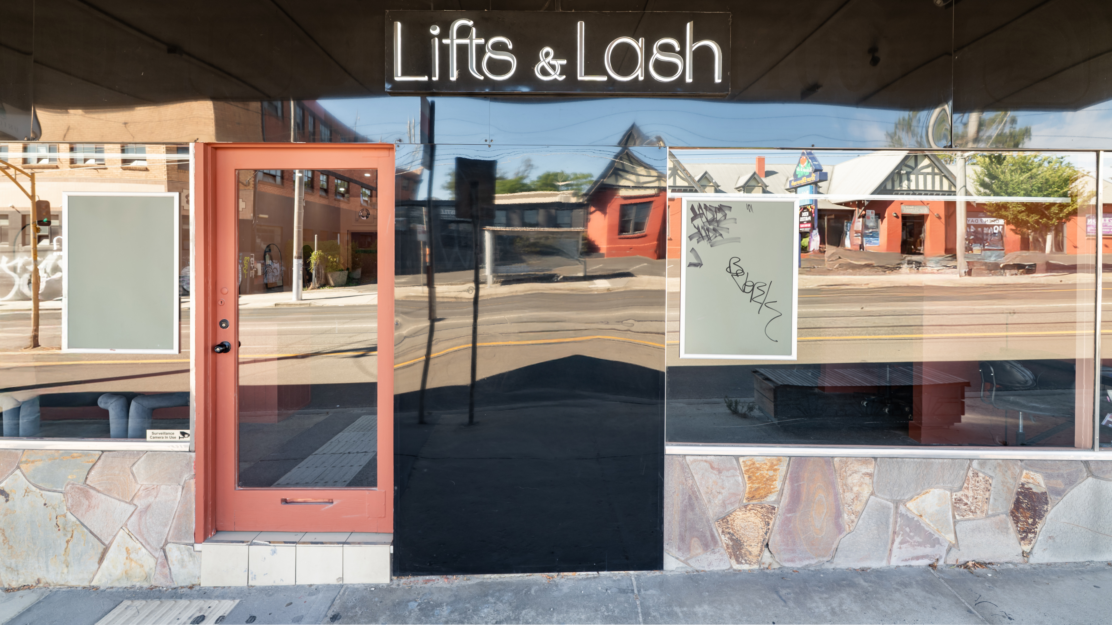 Lifts and Lash founder